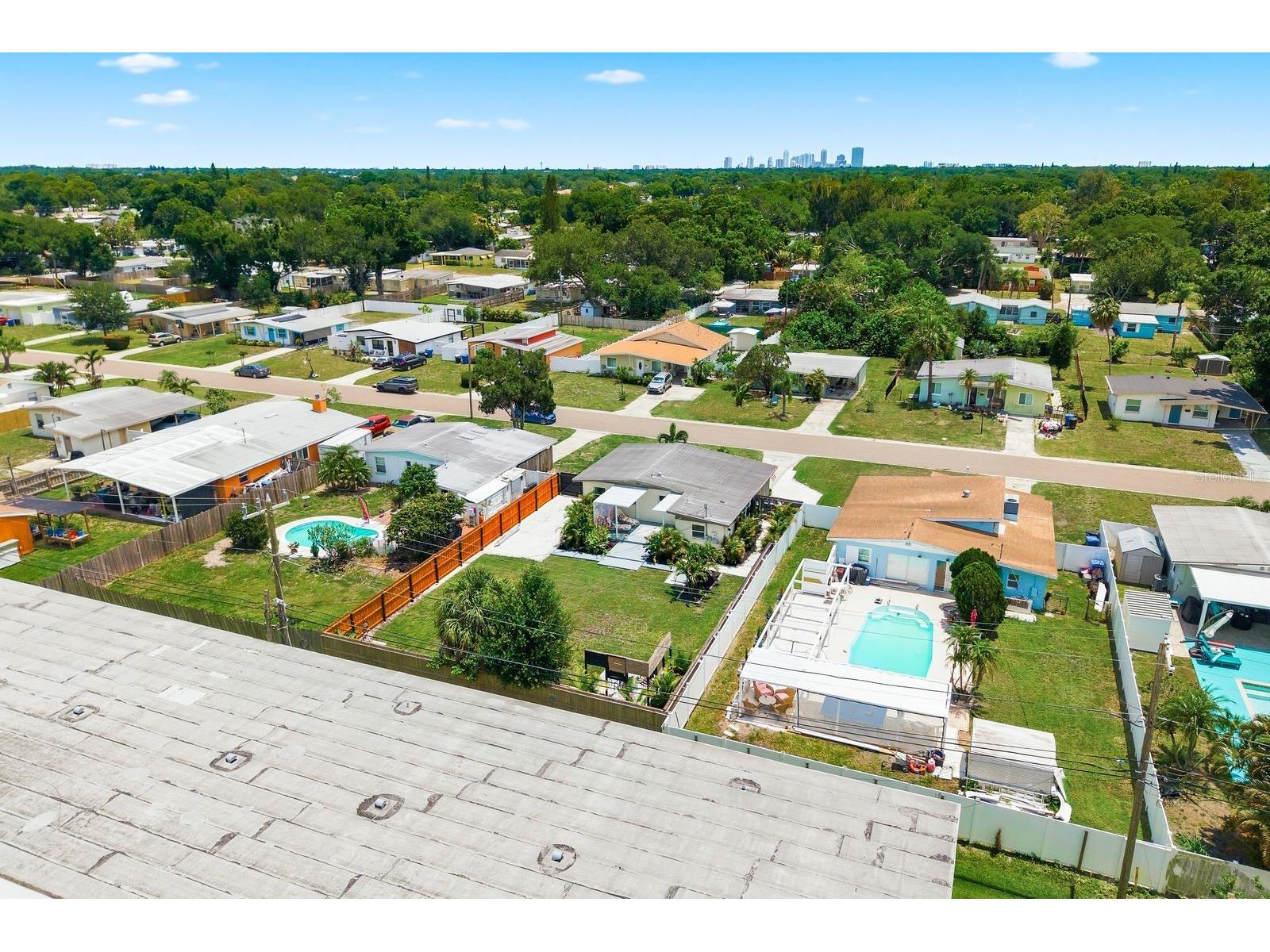 1111 61st Avenue N Saint Petersburg FL 33703 TB8517438 image54