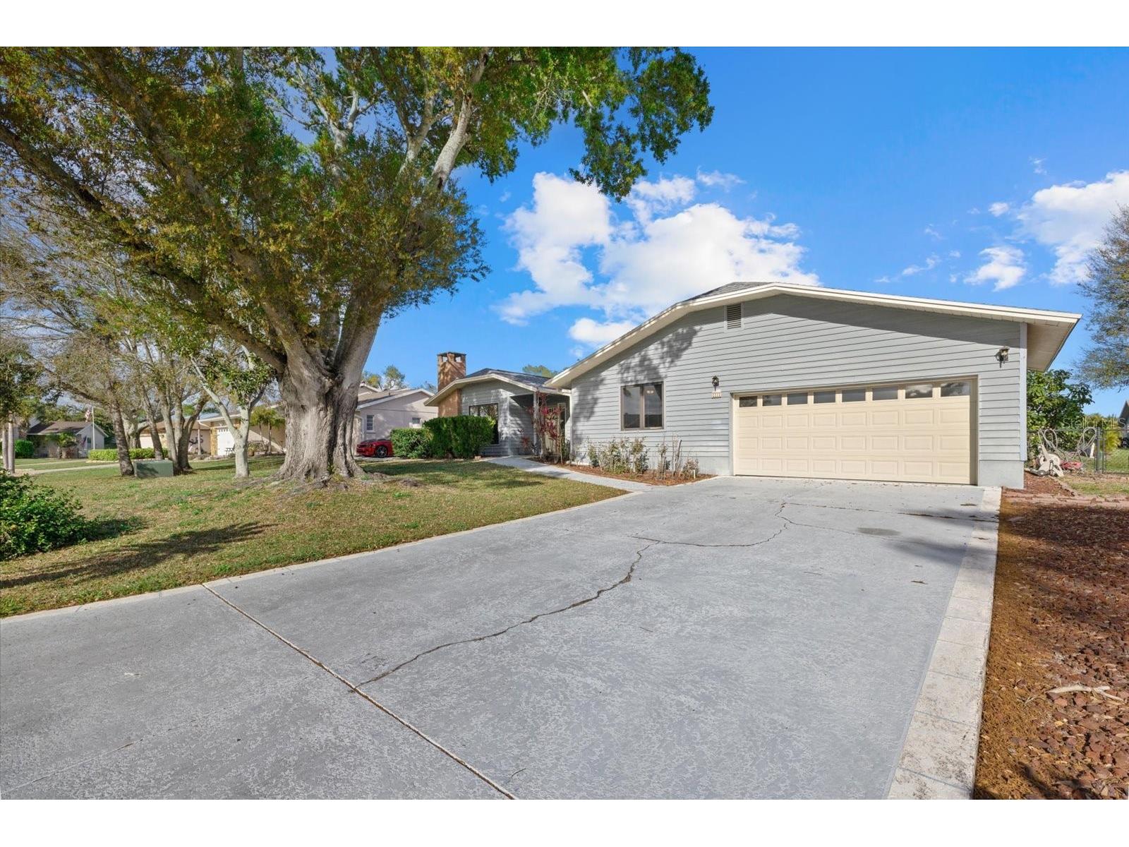 1111 77th Street NW Bradenton FL 34209 A4684818 image2