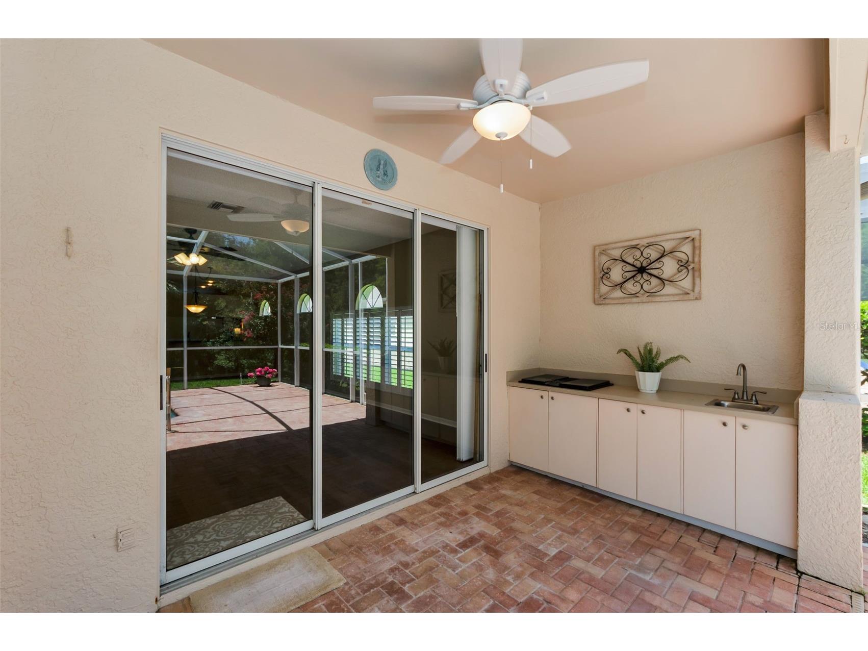 1111 Dartford Drive Tarpon Springs FL 34688 TB8530217 image41