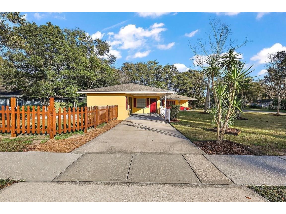 1111 E 3rd Ave Mount Dora FL 32757 G5079124 image1