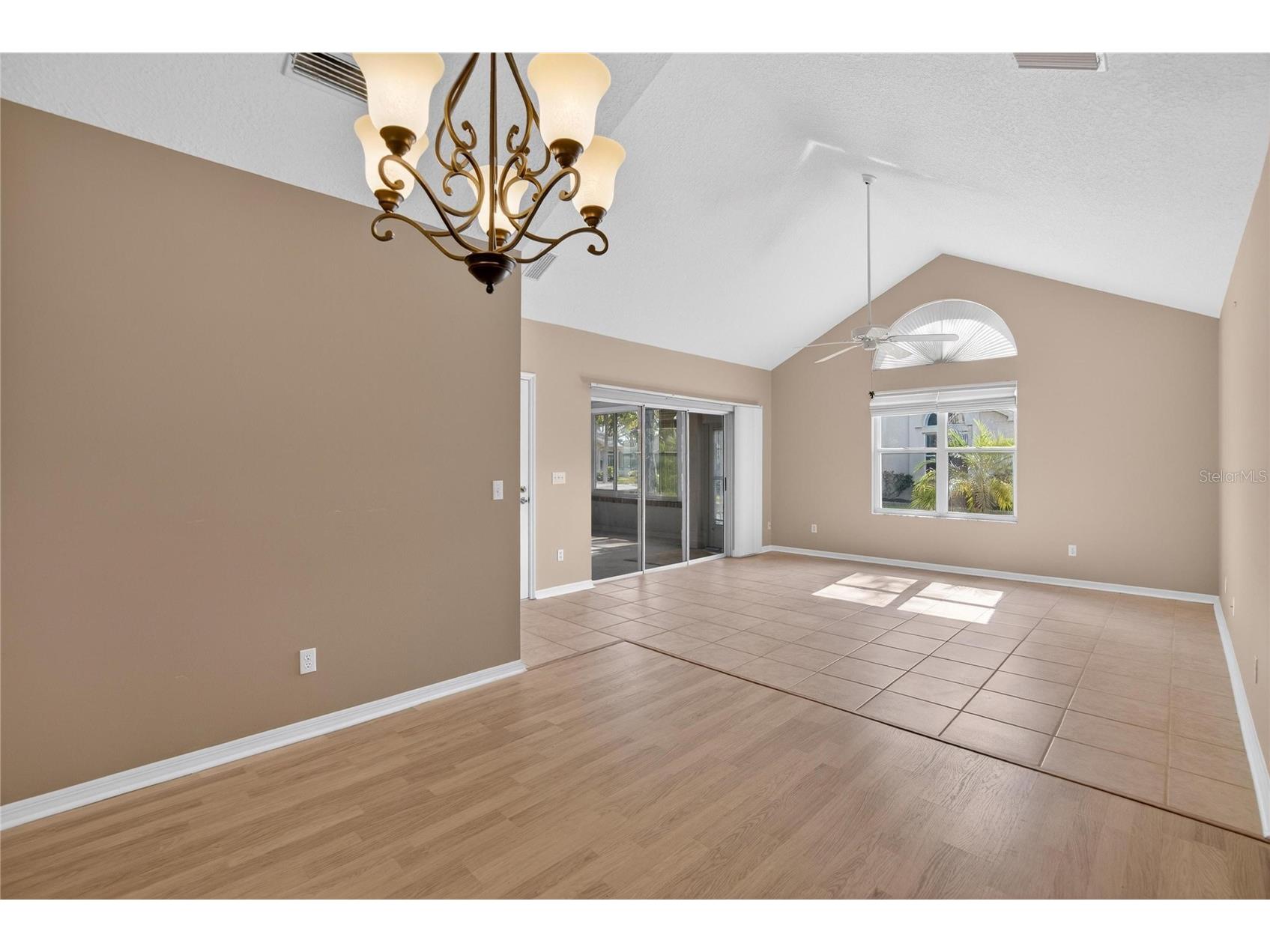 1111 Golfview Woods Drive #1111 Sun City Center FL 33573 TB8463820 image14