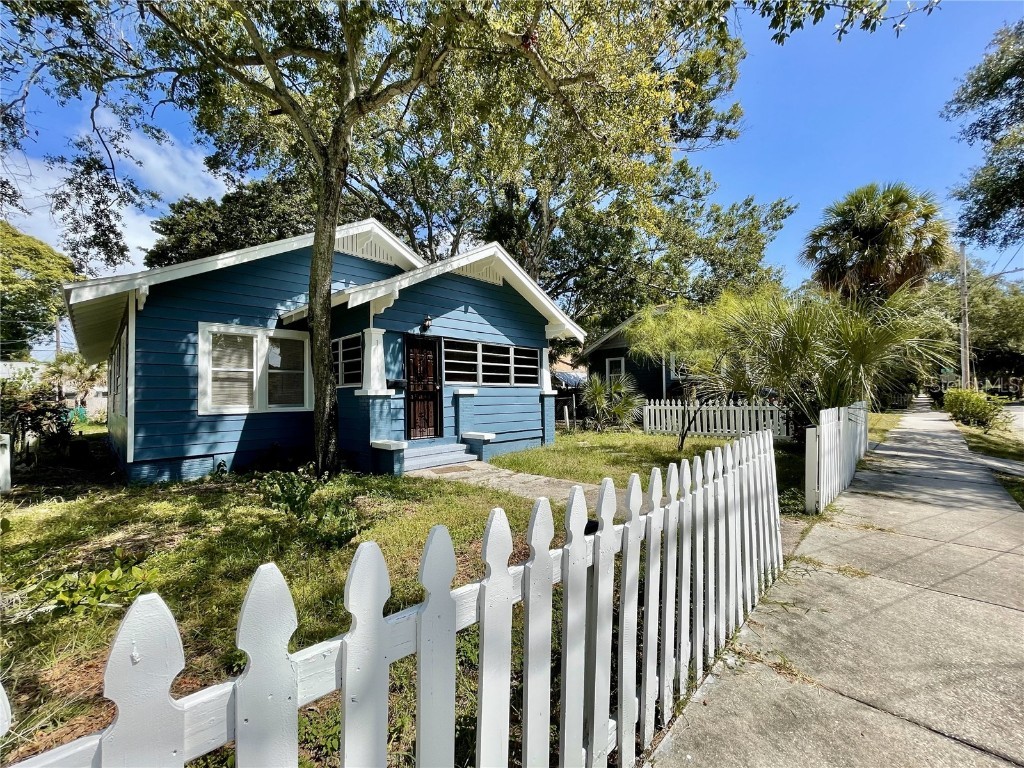 1111 James Avenue S Saint Petersburg FL 33705 T3477426 image1