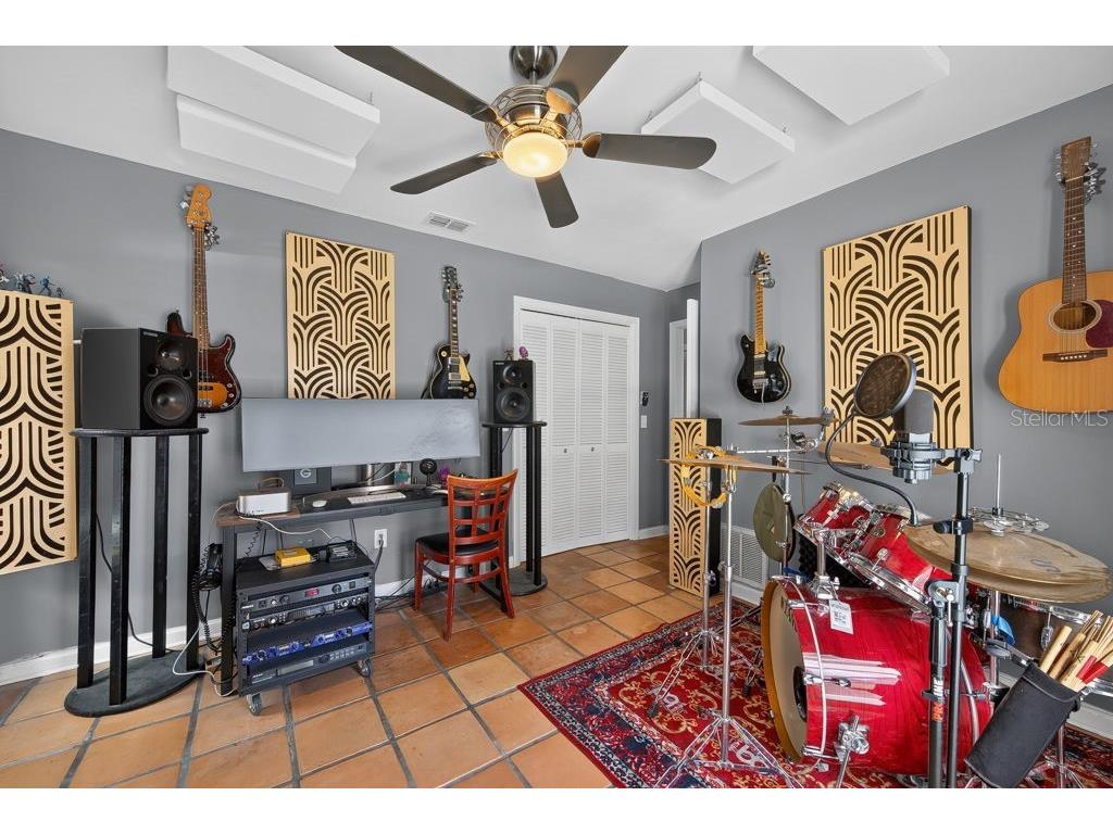 1111 Knollwood Drive Safety Harbor FL 34695 TB8523915 image28
