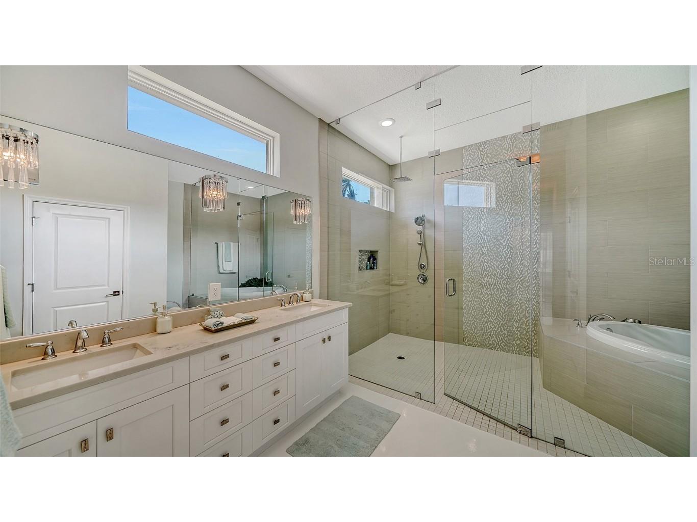 1111 Mallorca Drive Bradenton FL 34209 A4664633 image37