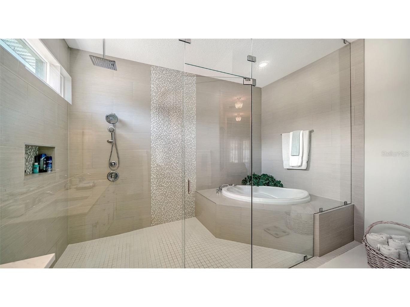 1111 Mallorca Drive Bradenton FL 34209 A4664633 image39