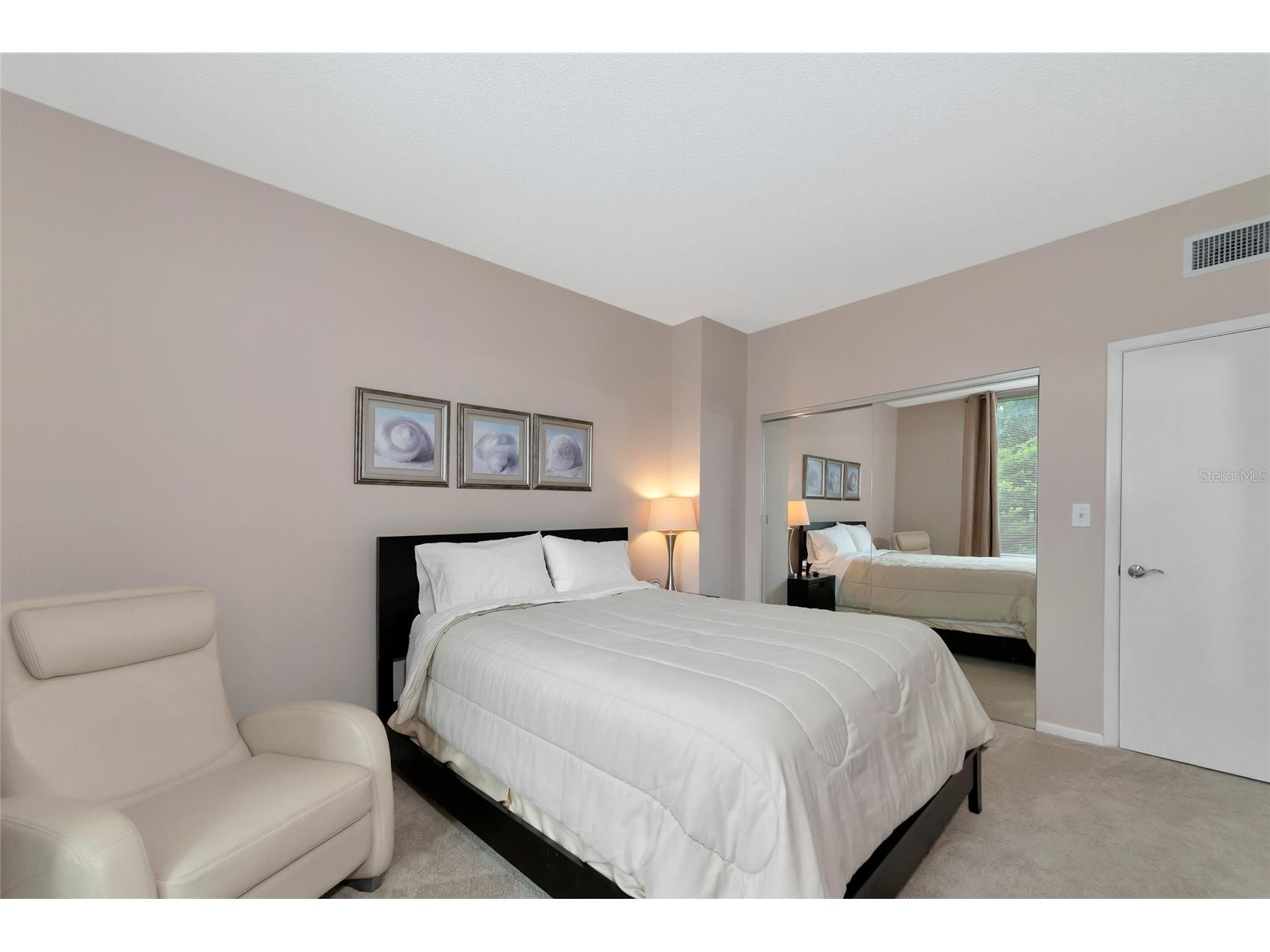 1111 N Gulfstream Ave #1a Avenue #1A Sarasota FL 34236 A4695479 image15