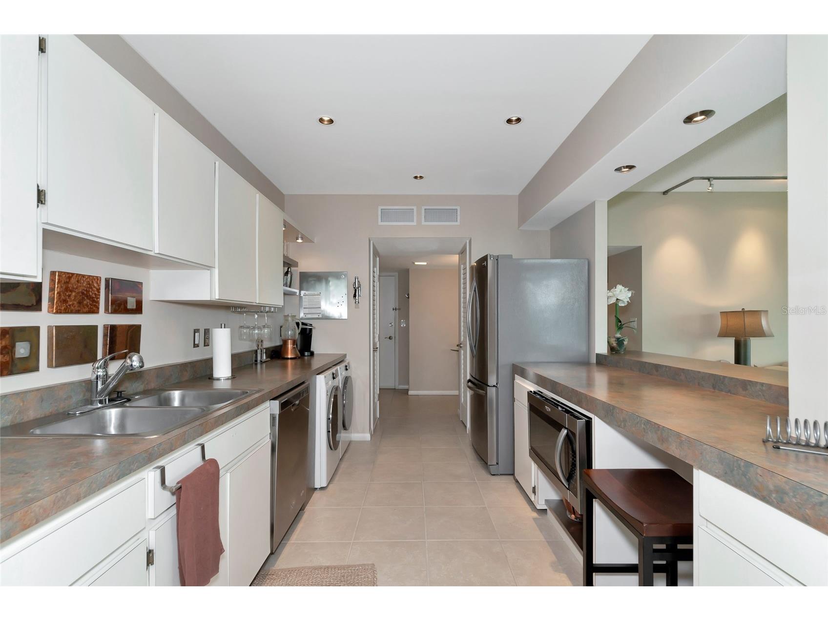 1111 N Gulfstream Ave #1a Avenue #1A Sarasota FL 34236 A4695479 image30