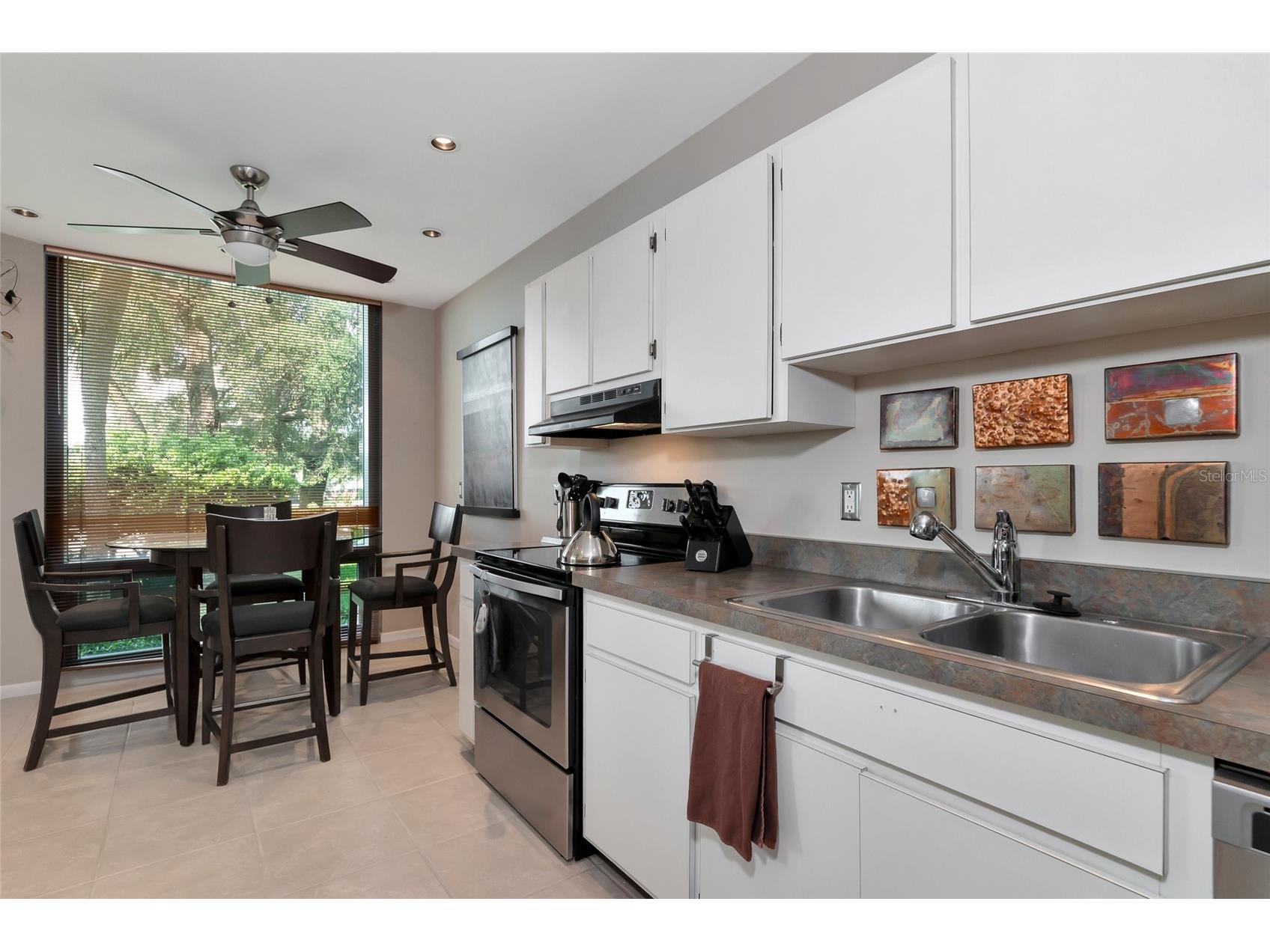 1111 N Gulfstream Ave #1a Avenue #1A Sarasota FL 34236 A4695479 image33