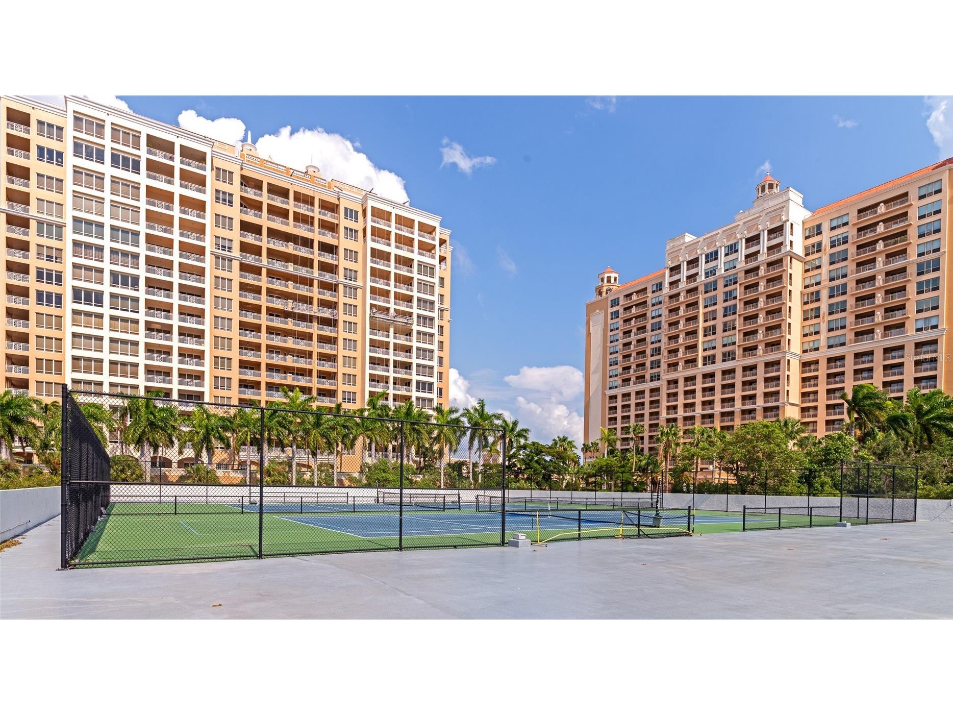 1111 N Gulfstream Ave #1a Avenue #1A Sarasota FL 34236 A4695479 image38