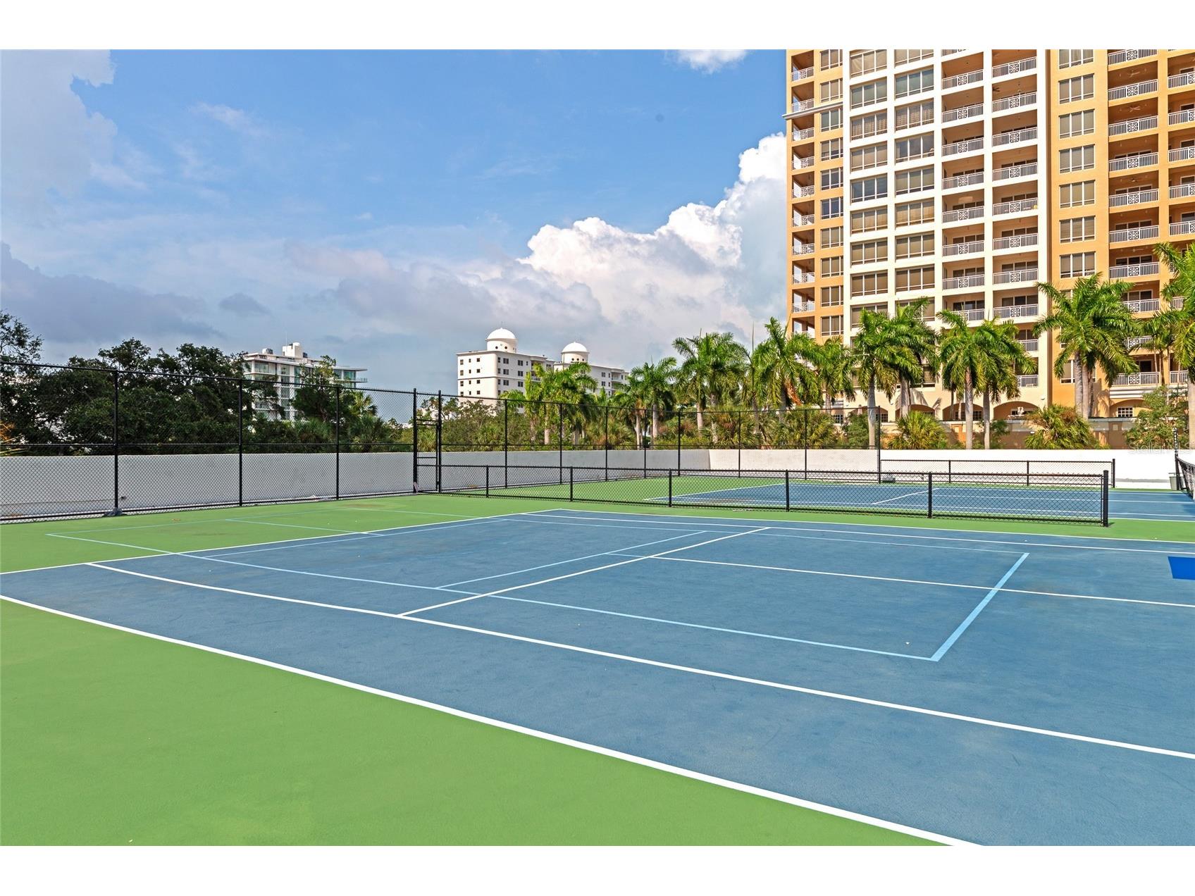 1111 N Gulfstream Ave #1a Avenue #1A Sarasota FL 34236 A4695479 image39