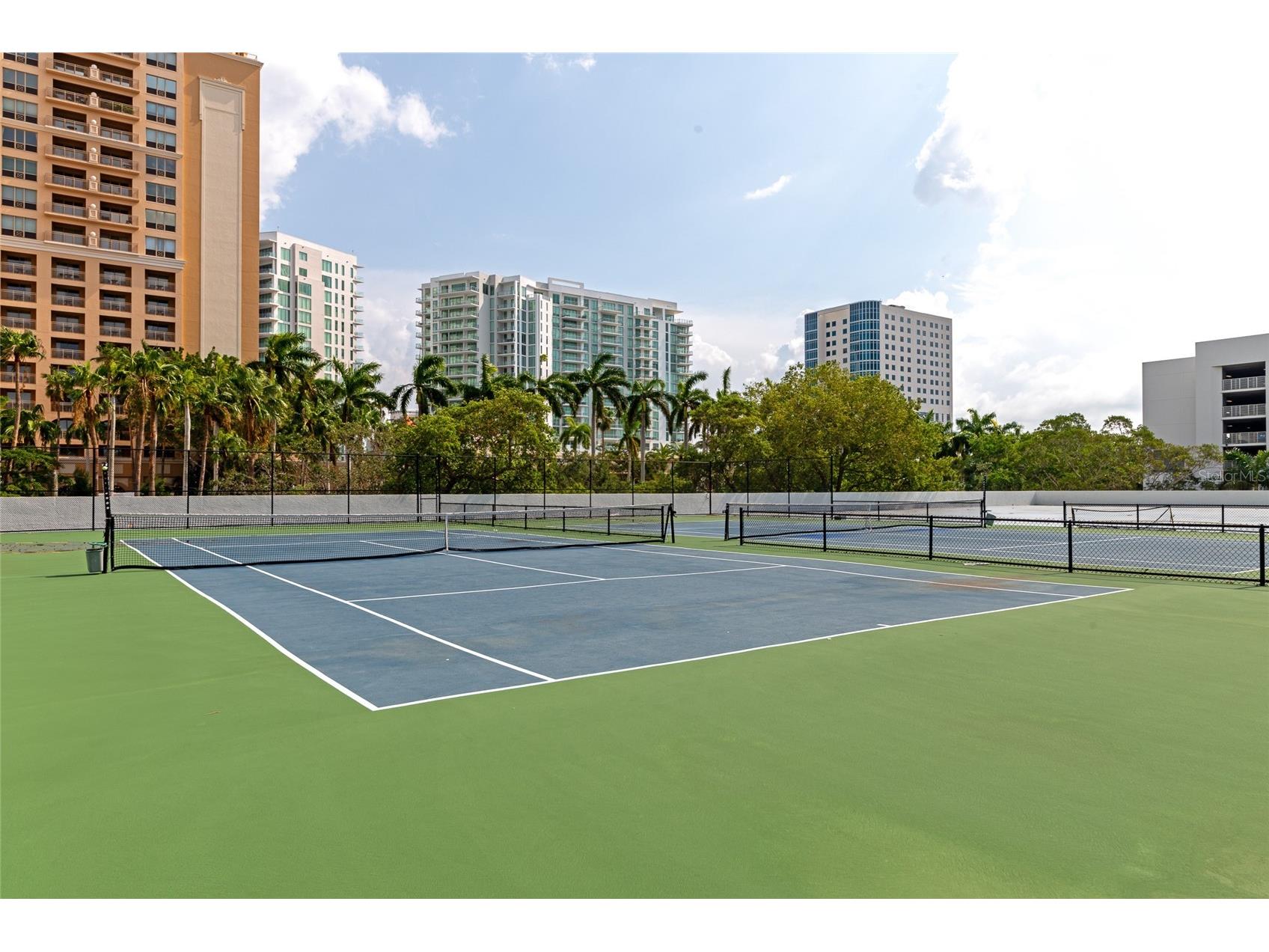 1111 N Gulfstream Ave #1a Avenue #1A Sarasota FL 34236 A4695479 image41