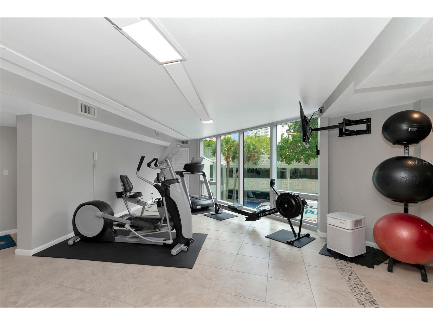 1111 N Gulfstream Ave #1a Avenue #1A Sarasota FL 34236 A4695479 image42