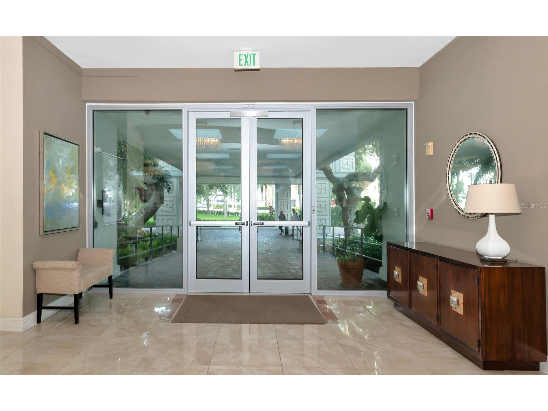 1111 N Gulfstream Ave #1a Avenue #1A Sarasota FL 34236 A4695479 image46