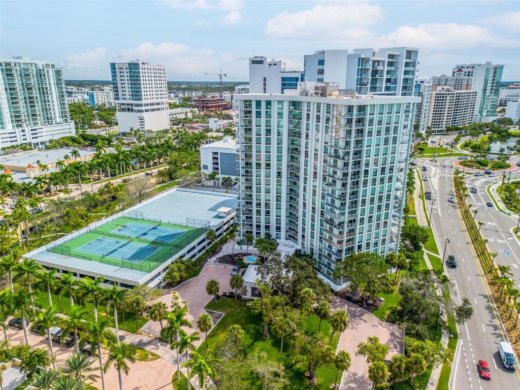 1111 N Gulfstream Avenue #10E Sarasota FL 34236 A4664841 image11