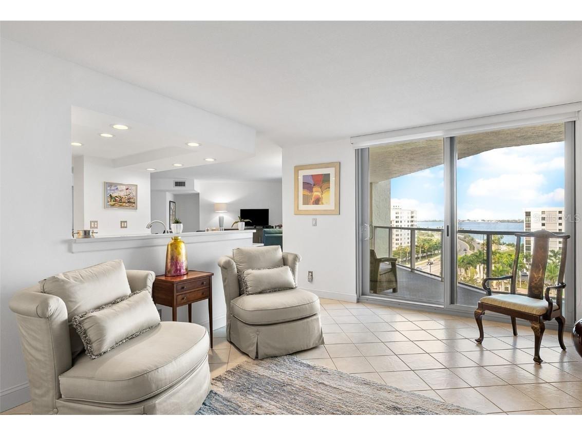 1111 N Gulfstream Avenue #10E Sarasota FL 34236 A4664841 image18