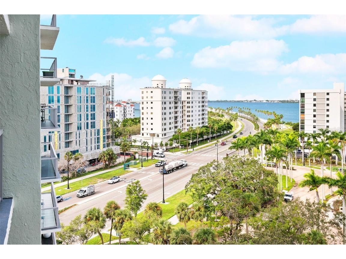 1111 N Gulfstream Avenue #10E Sarasota FL 34236 A4664841 image36