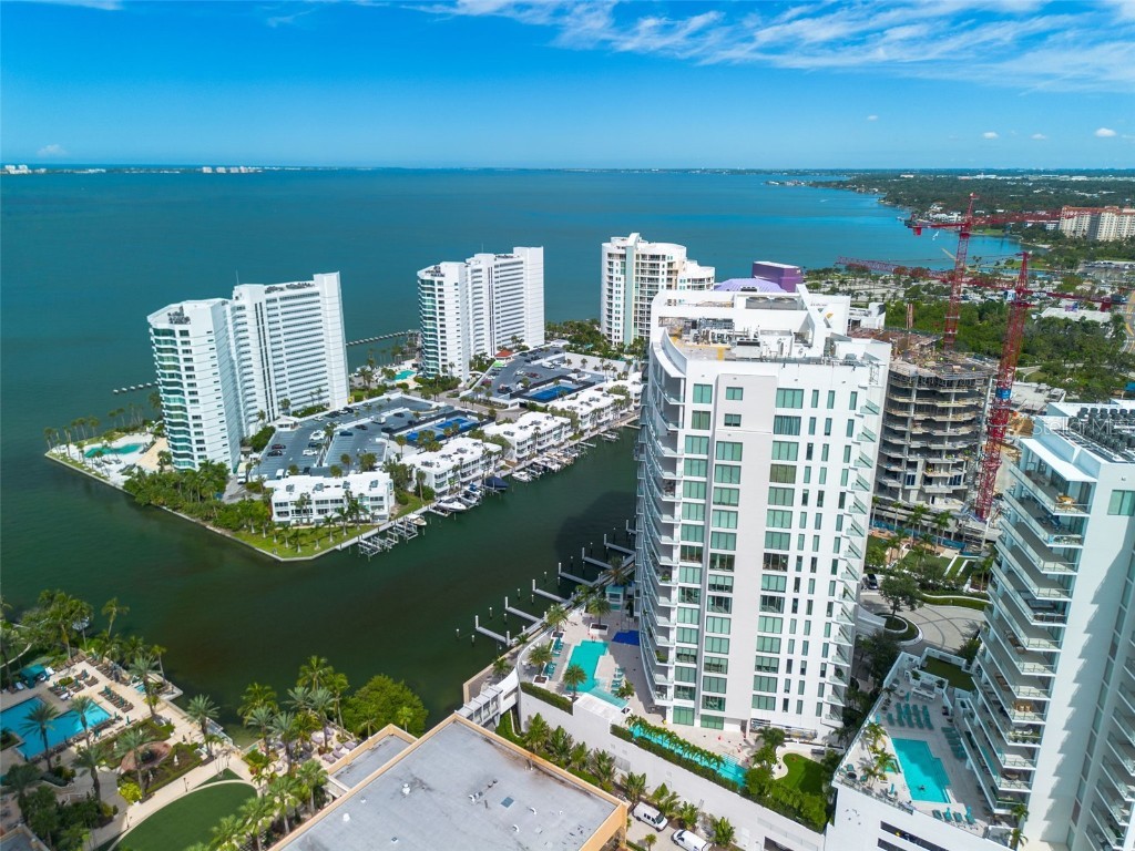 1111 N Gulfstream Avenue #10E Sarasota FL 34236 A4664841 image7