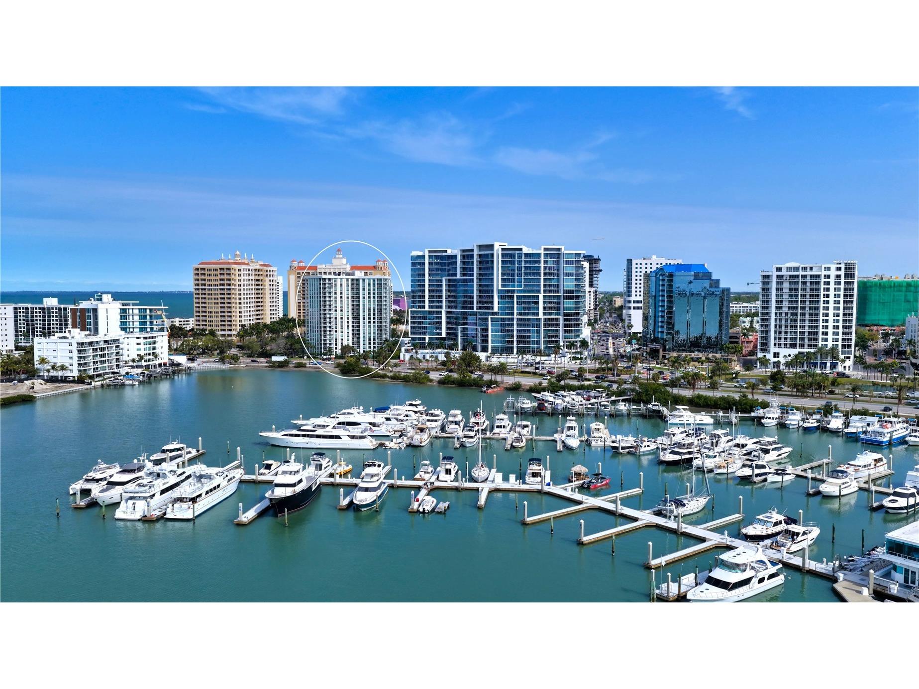 1111 N Gulfstream Avenue #10E Sarasota FL 34236 A4686980 image1