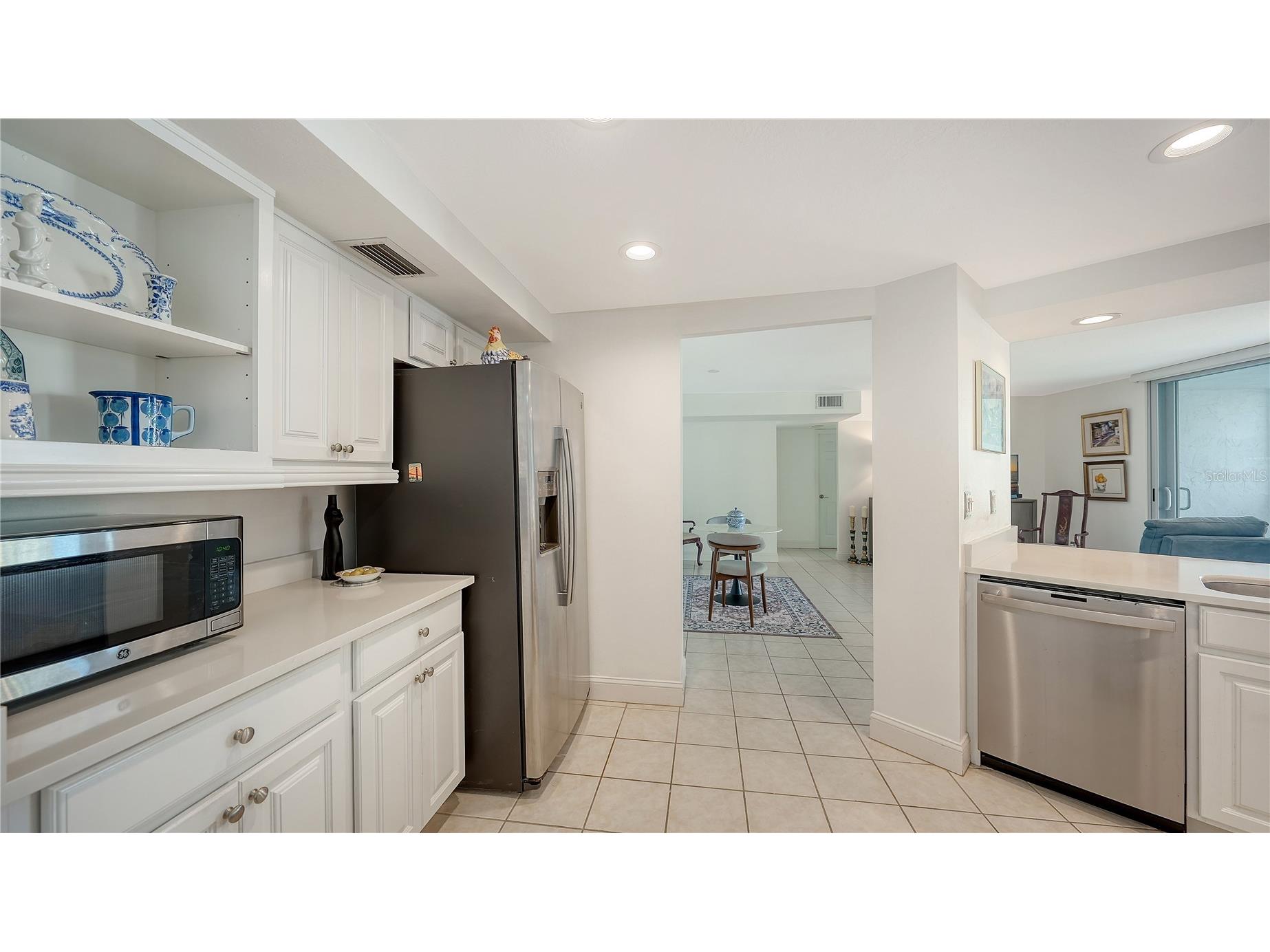1111 N Gulfstream Avenue #10E Sarasota FL 34236 A4686980 image11