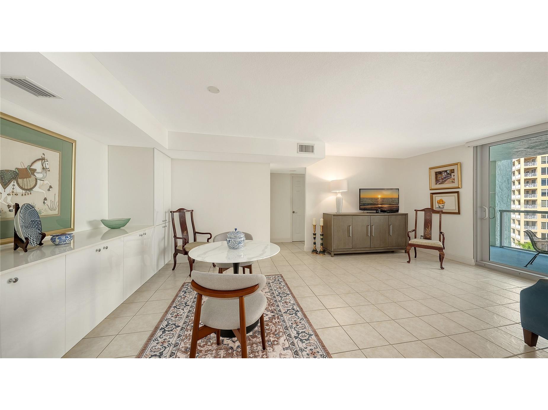 1111 N Gulfstream Avenue #10E Sarasota FL 34236 A4686980 image12