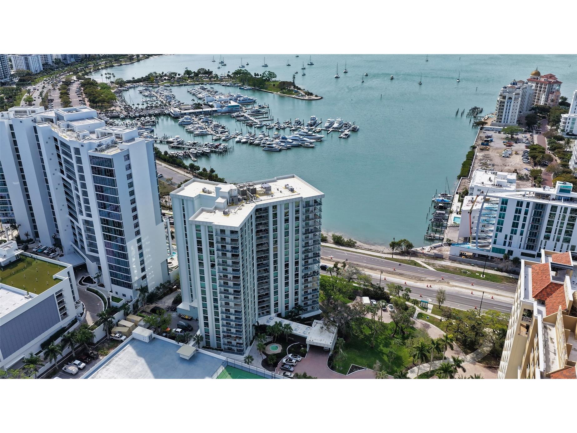 1111 N Gulfstream Avenue #10E Sarasota FL 34236 A4686980 image2