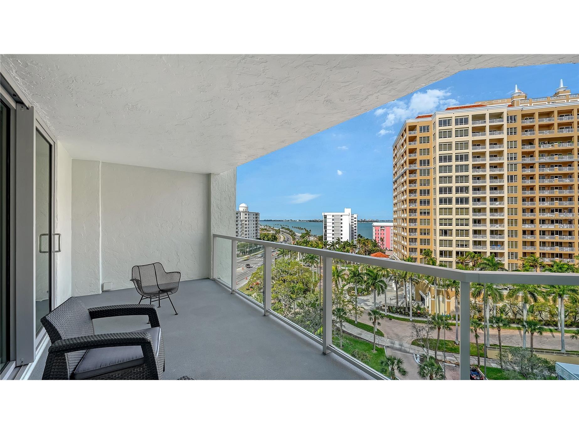 1111 N Gulfstream Avenue #10E Sarasota FL 34236 A4686980 image7