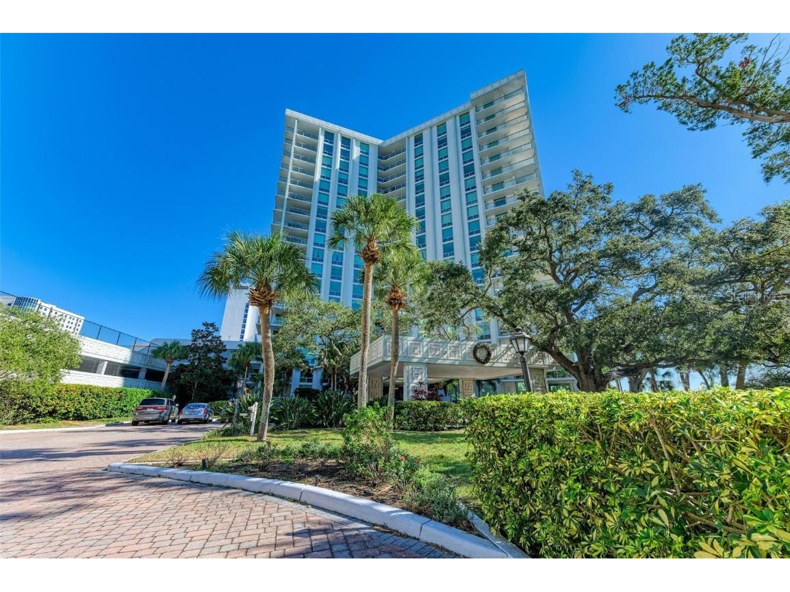 1111 N Gulfstream Avenue #11E Sarasota FL 34236 A4593872 image1