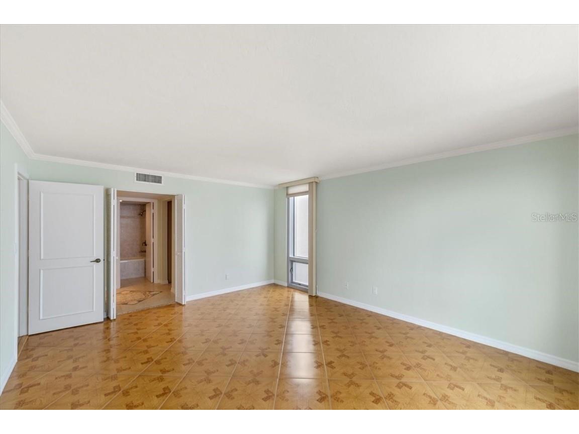 1111 N Gulfstream Avenue #16C Sarasota FL 34236 A4650116 image18