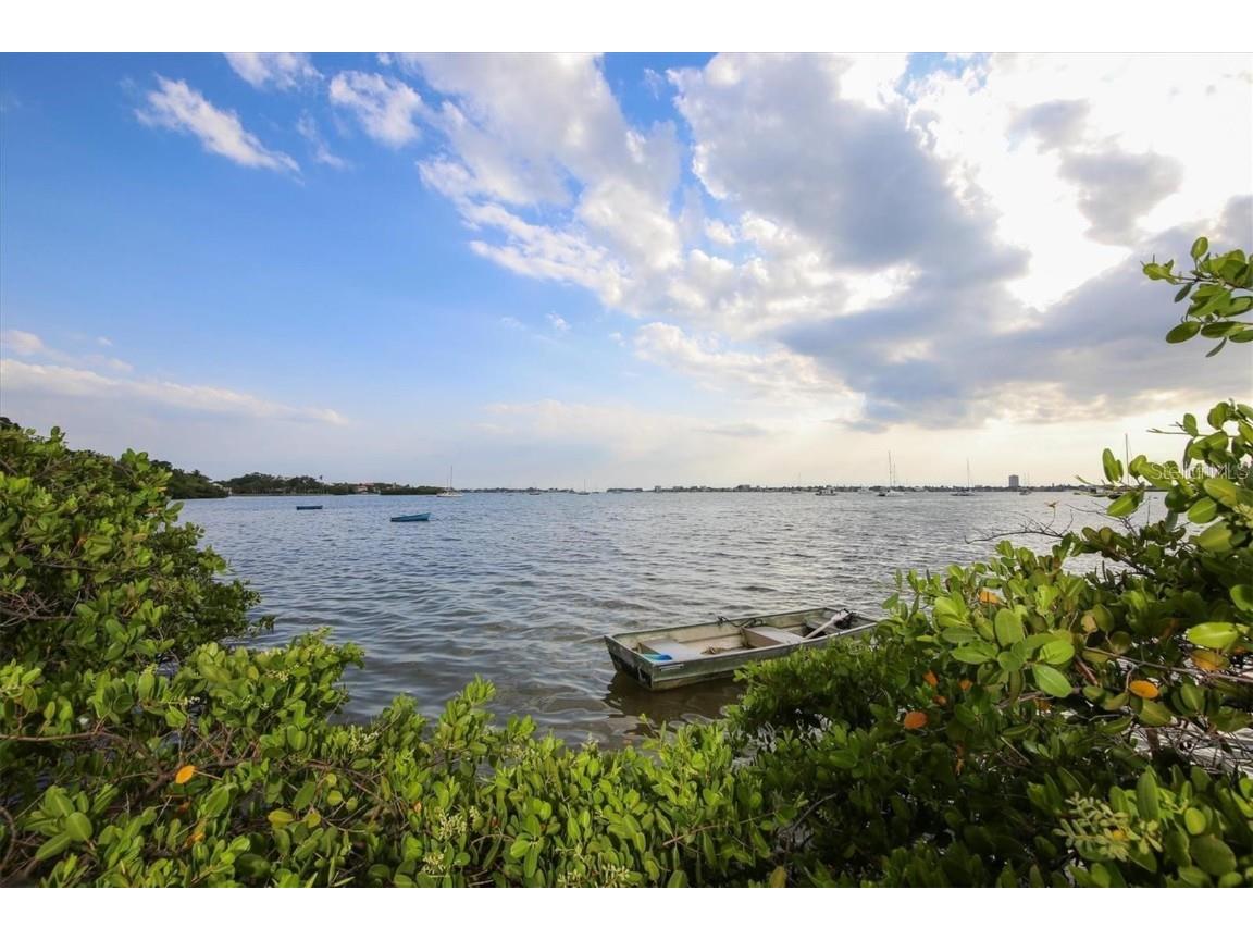 1111 N Gulfstream Avenue #16C Sarasota FL 34236 A4650116 image2