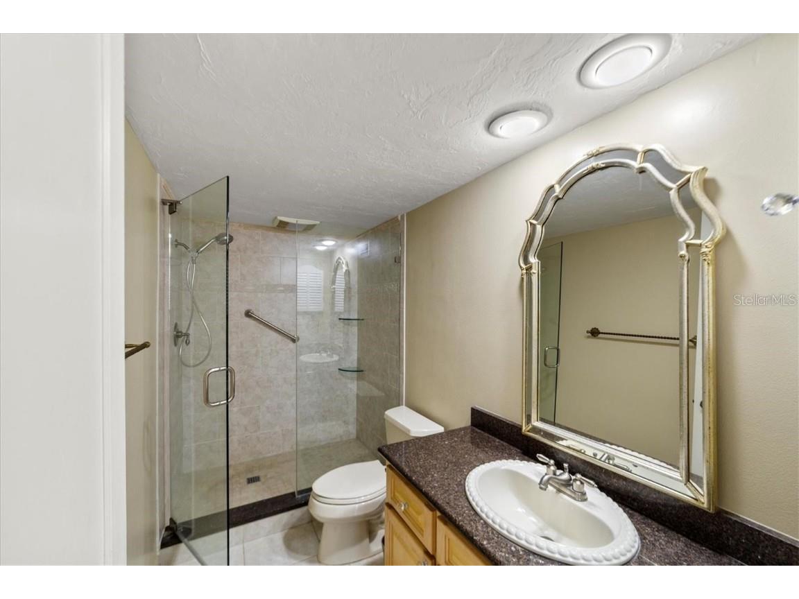 1111 N Gulfstream Avenue #16C Sarasota FL 34236 A4650116 image27