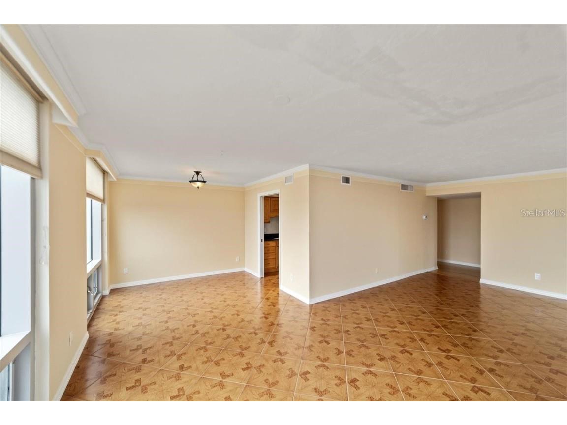 1111 N Gulfstream Avenue #16C Sarasota FL 34236 A4650116 image6