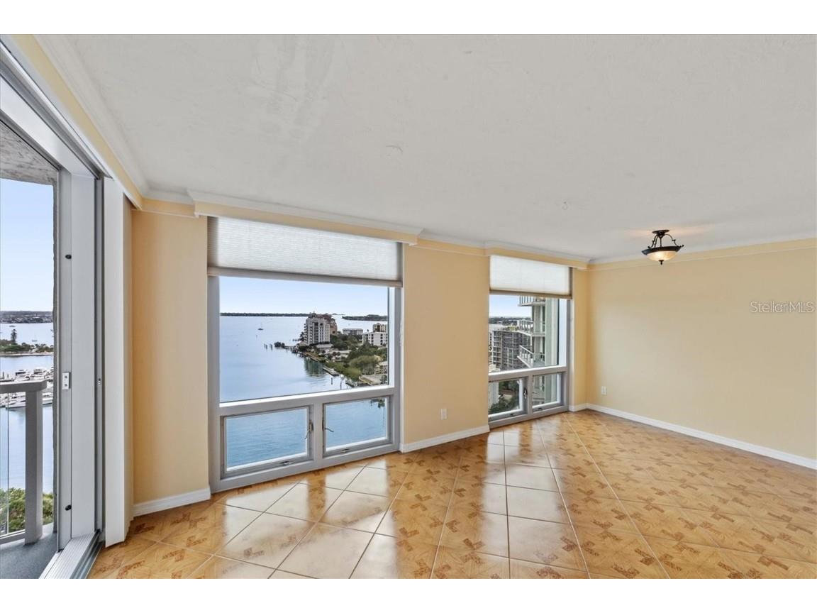 1111 N Gulfstream Avenue #16C Sarasota FL 34236 A4650116 image8