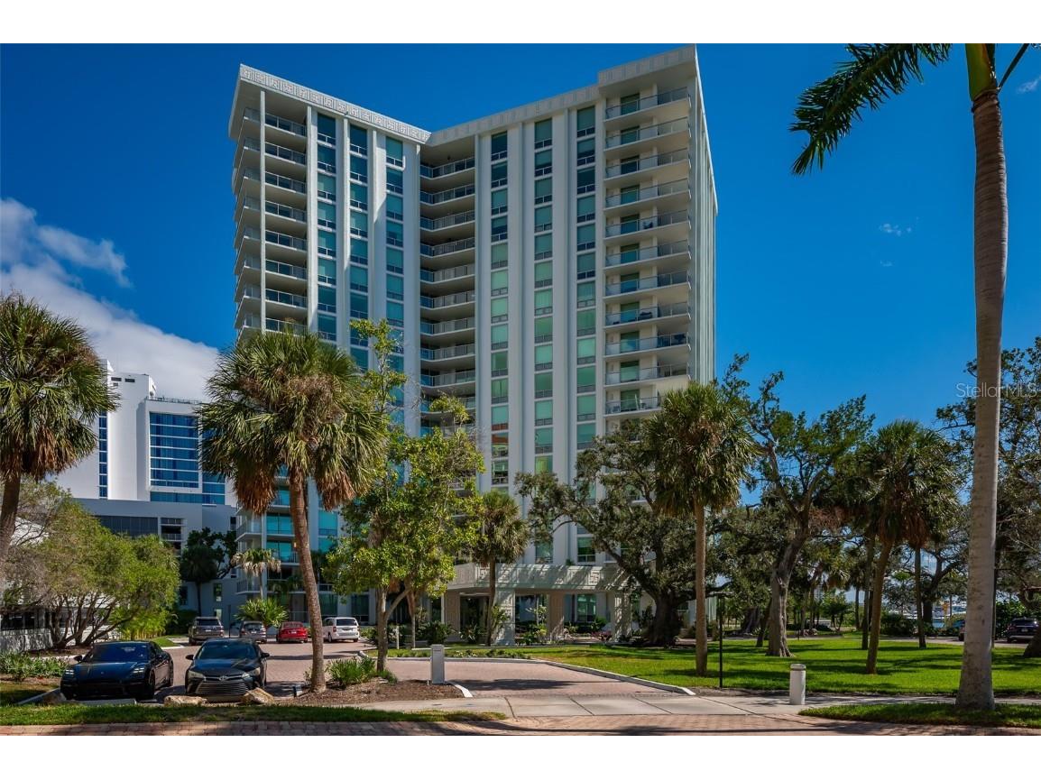 1111 N Gulfstream Avenue #16F Sarasota FL 34236 - SARASOTA BAY N6141188 image1