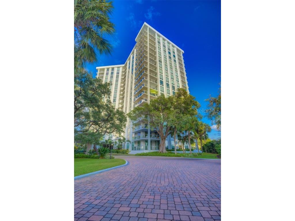 1111 N Gulfstream Avenue #4A Sarasota FL 34236 - SARASOTA BAY U8183098 image1