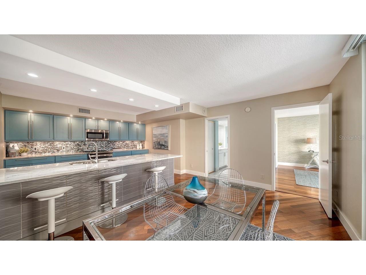 1111 N Gulfstream Avenue #4E Sarasota FL 34236 A4683591 image11