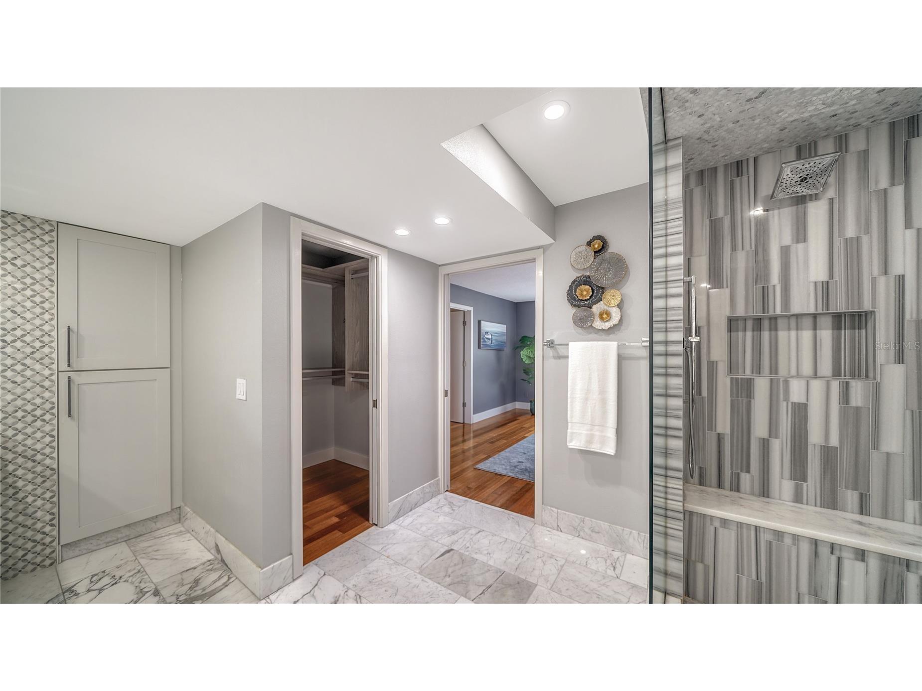 1111 N Gulfstream Avenue #4E Sarasota FL 34236 A4683591 image16