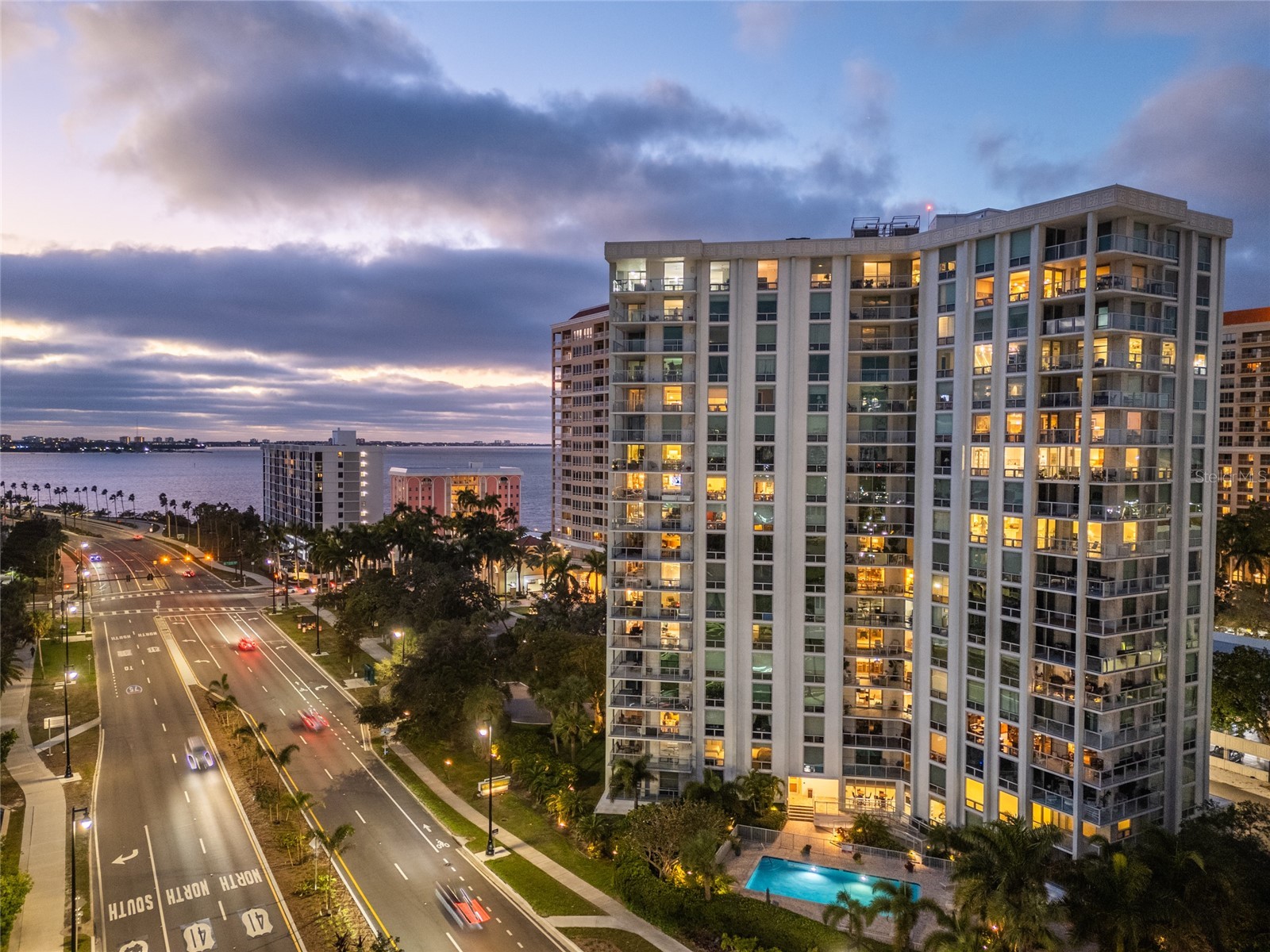 1111 N Gulfstream Avenue #4E Sarasota FL 34236 A4683591 image25