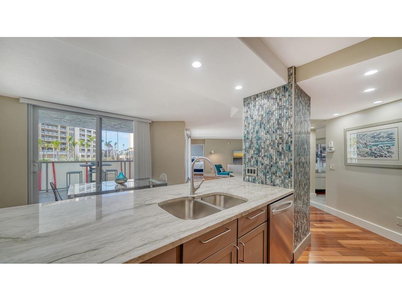 1111 N Gulfstream Avenue #4E Sarasota FL 34236 A4683591 image7