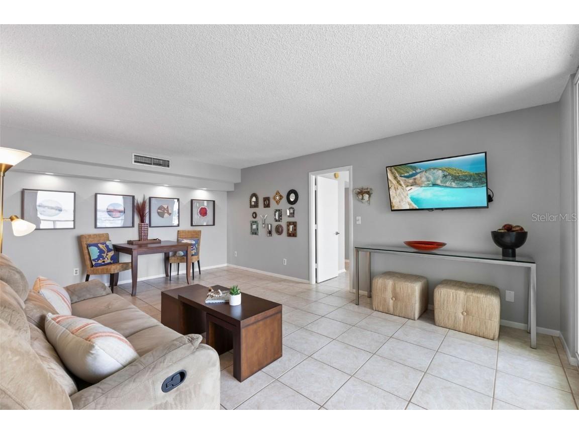 1111 N Gulfstream Avenue #6B Sarasota FL 34236 A4667955 image15