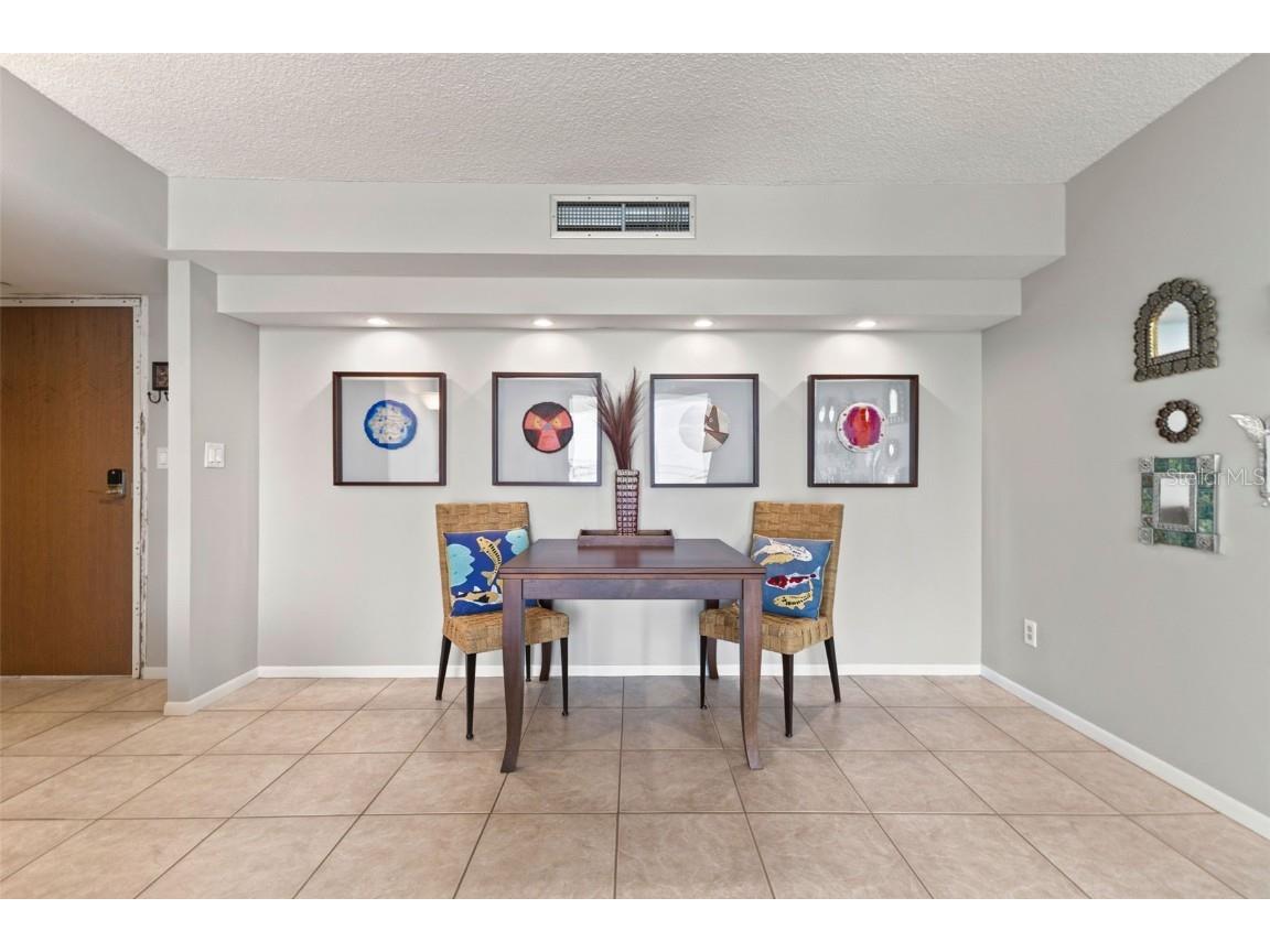 1111 N Gulfstream Avenue #6B Sarasota FL 34236 A4667955 image17