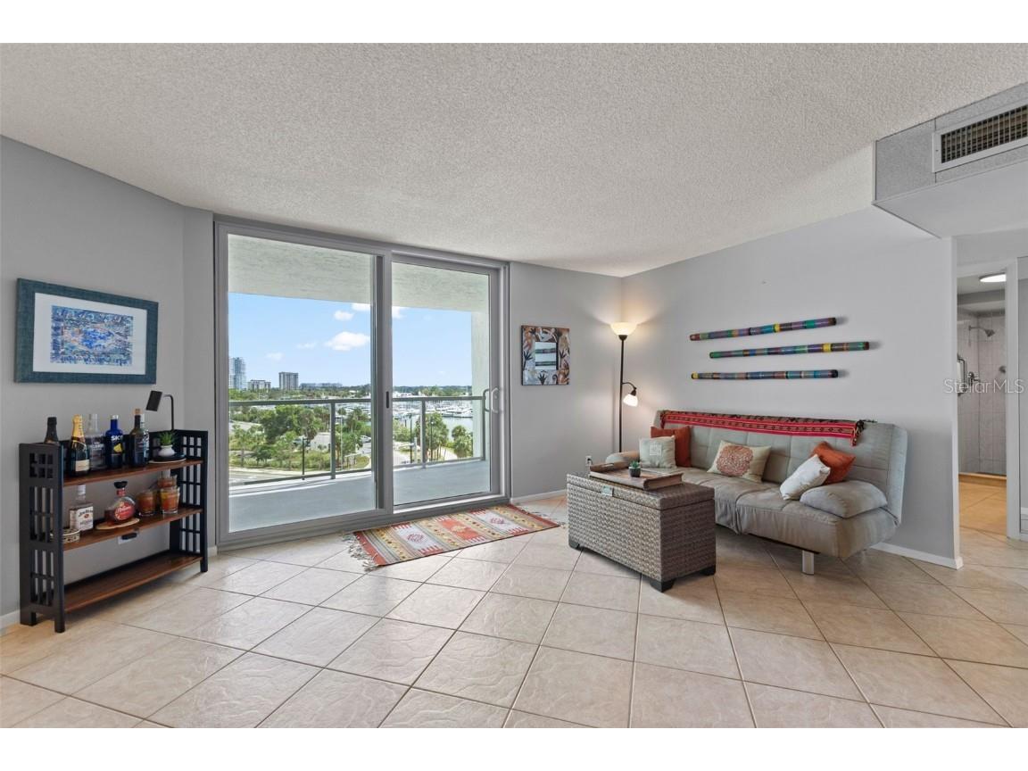 1111 N Gulfstream Avenue #6B Sarasota FL 34236 A4667955 image18