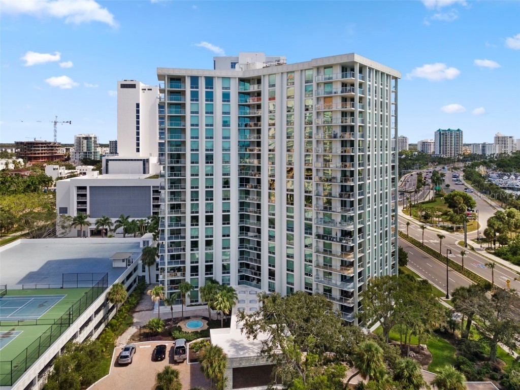 1111 N Gulfstream Avenue #6B Sarasota FL 34236 A4667955 image2