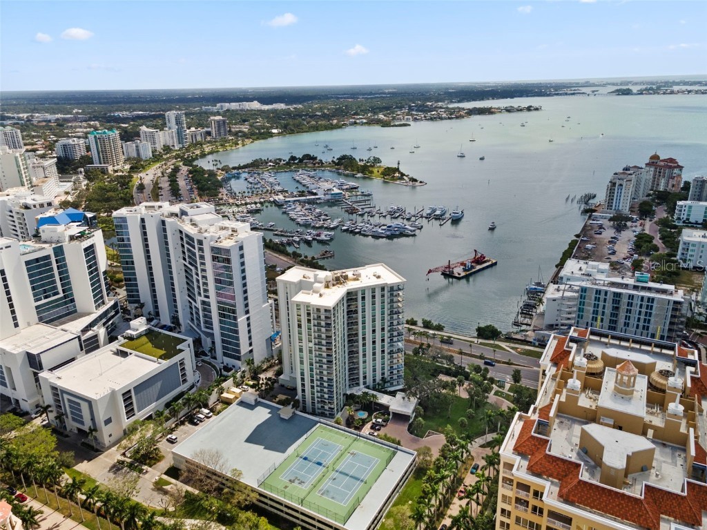 1111 N Gulfstream Avenue #6B Sarasota FL 34236 A4667955 image3