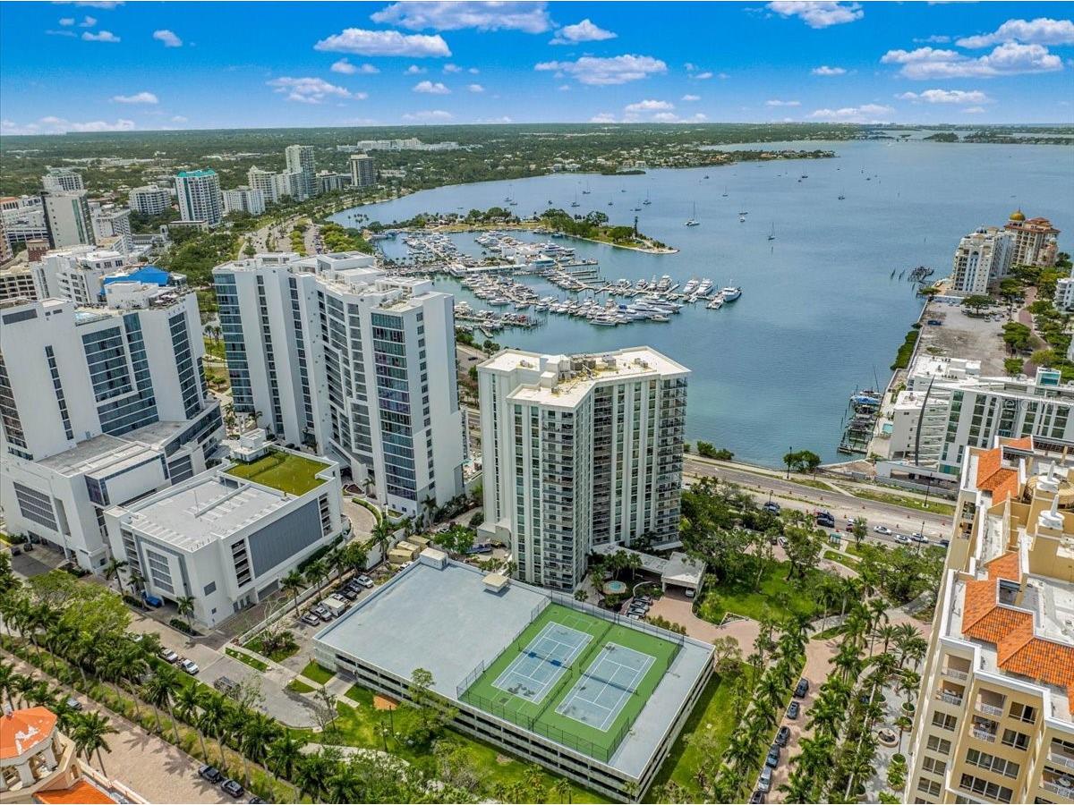 1111 N Gulfstream Avenue #7C Sarasota FL 34236 - SARASOTA BAY A4692338 image1