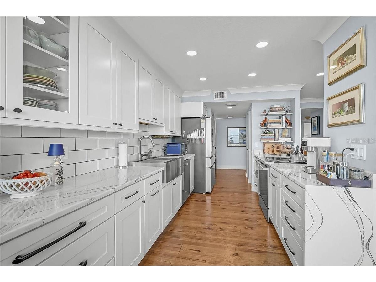 1111 N Gulfstream Avenue #7C Sarasota FL 34236 - SARASOTA BAY A4692338 image11