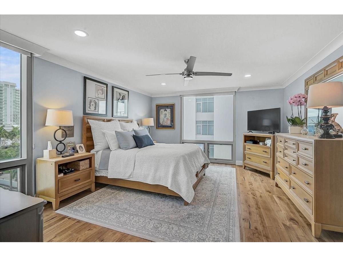 1111 N Gulfstream Avenue #7C Sarasota FL 34236 - SARASOTA BAY A4692338 image34