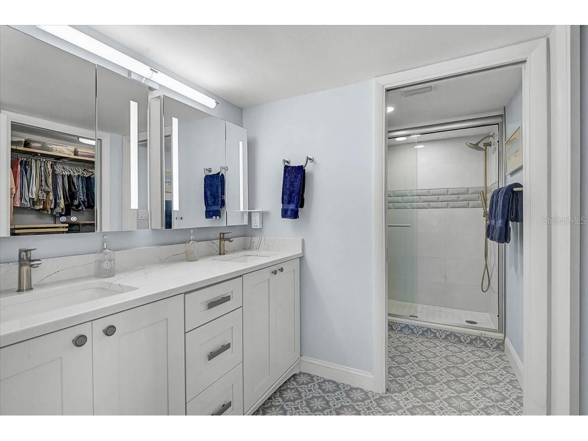 1111 N Gulfstream Avenue #7C Sarasota FL 34236 - SARASOTA BAY A4692338 image36