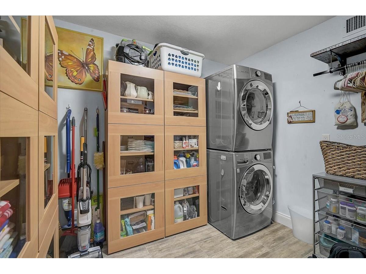 1111 N Gulfstream Avenue #7C Sarasota FL 34236 - SARASOTA BAY A4692338 image42
