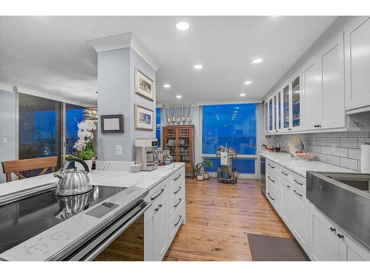 1111 N Gulfstream Avenue #7C Sarasota FL 34236 - SARASOTA BAY A4692338 image54
