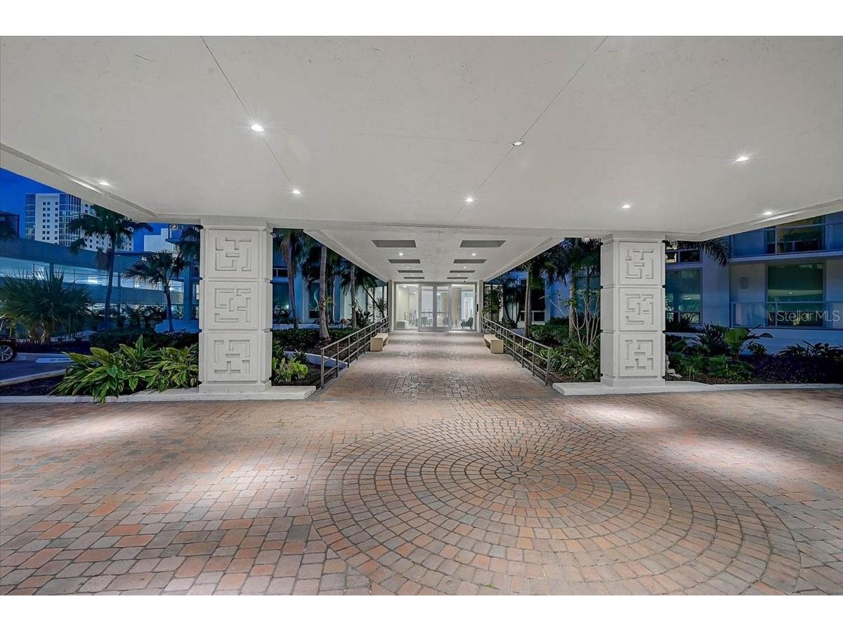 1111 N Gulfstream Avenue #7C Sarasota FL 34236 - SARASOTA BAY A4692338 image6